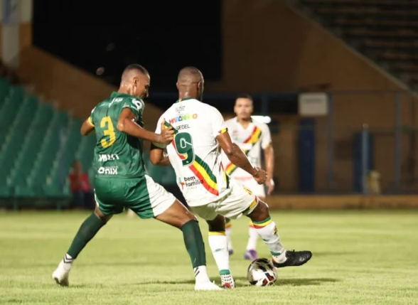 Sampaio empata com o Altos – PI e se mantém no G4 da série D