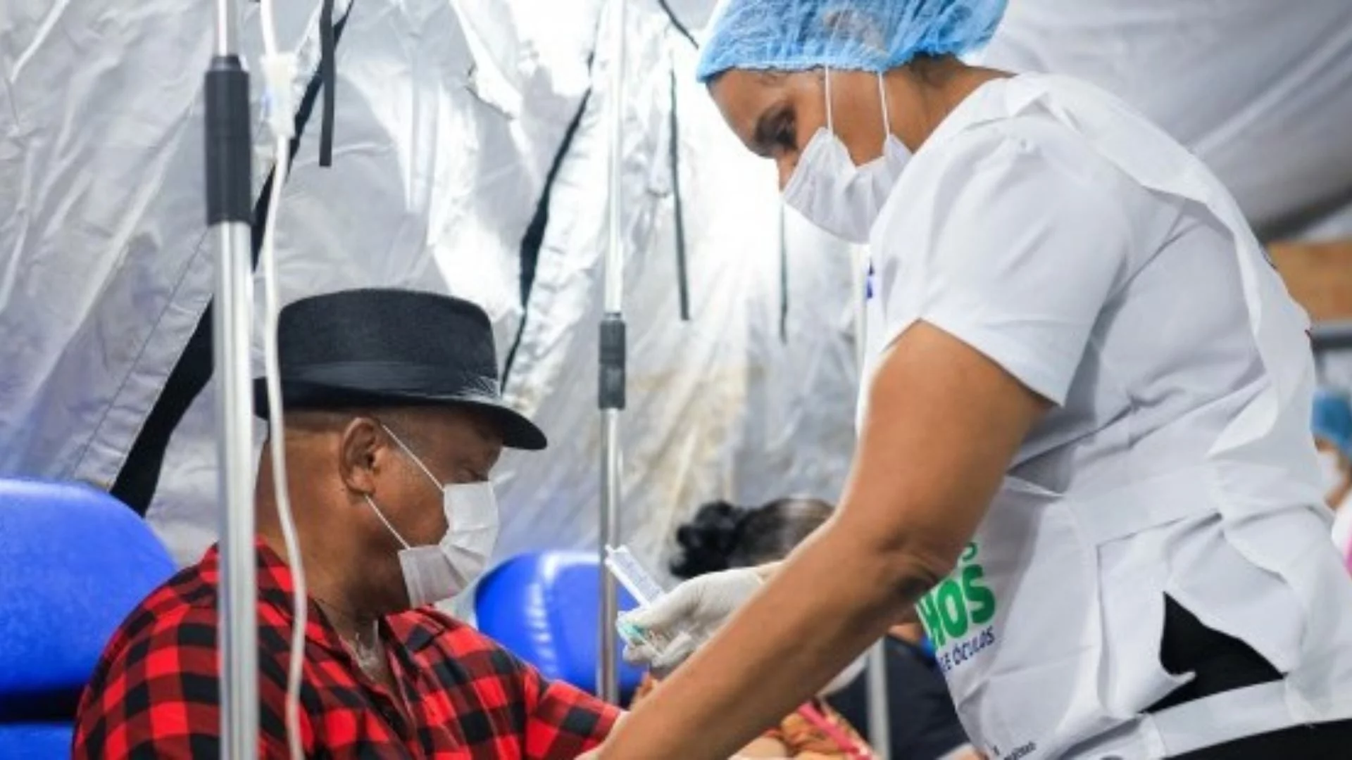 VÍDEO: Hospital de campanha teve mais de 300 atendimentos em quatro dias