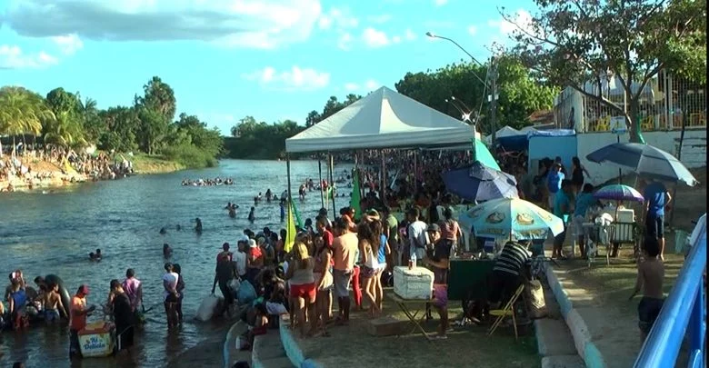 Mãe e filho são atropelados por moto aquática no Rio Balsas
