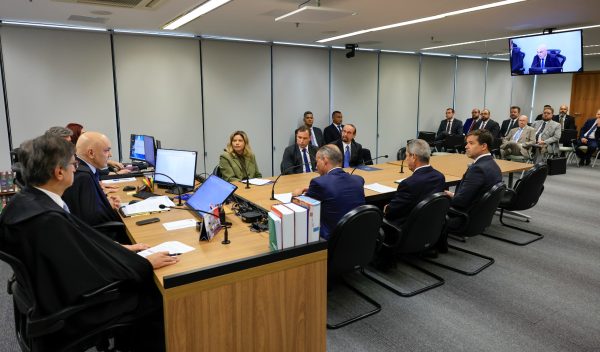 Réus e testemunhas se enfrentam em acareações no Supremo