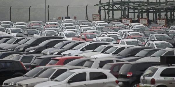 Exportações de automóveis crescem e impulsionam o setor