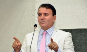 Prefeito de Palmas (TO) é preso em operação da PF sobre vazamento no STJ