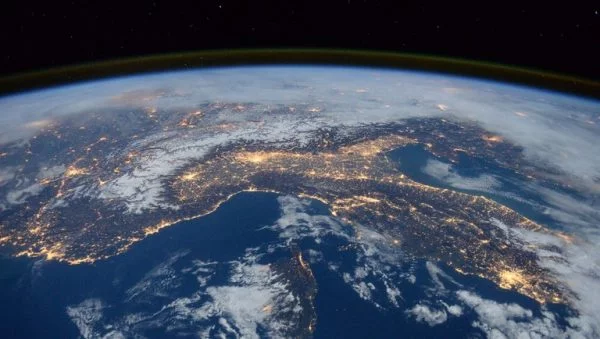 Cinco asteroides passarão próximos da Terra