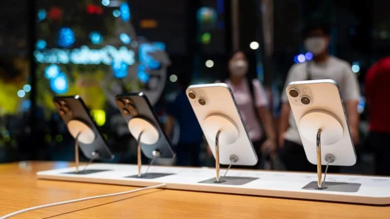 Apple tem plano para reduzir impacto das tarifas de Trump