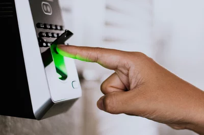 Hospital Universitário deve implantar ponto eletrônico de médicos