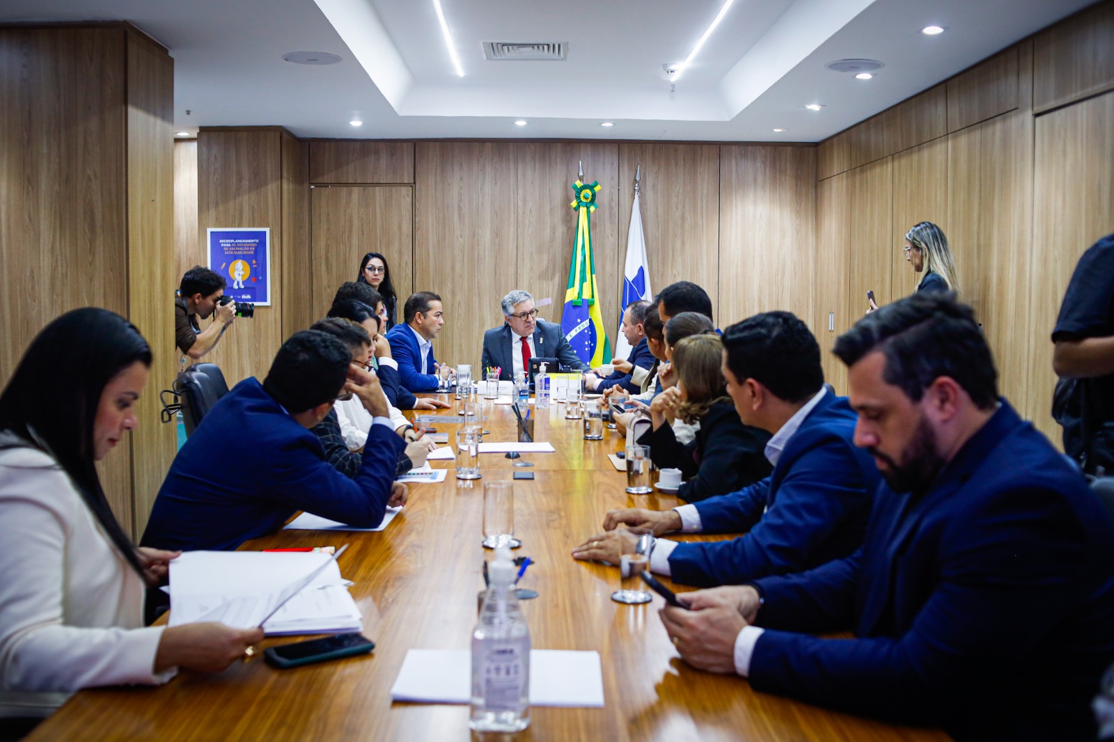VÍDEO: Brandão busca apoio federal para construção de unidades de saúde