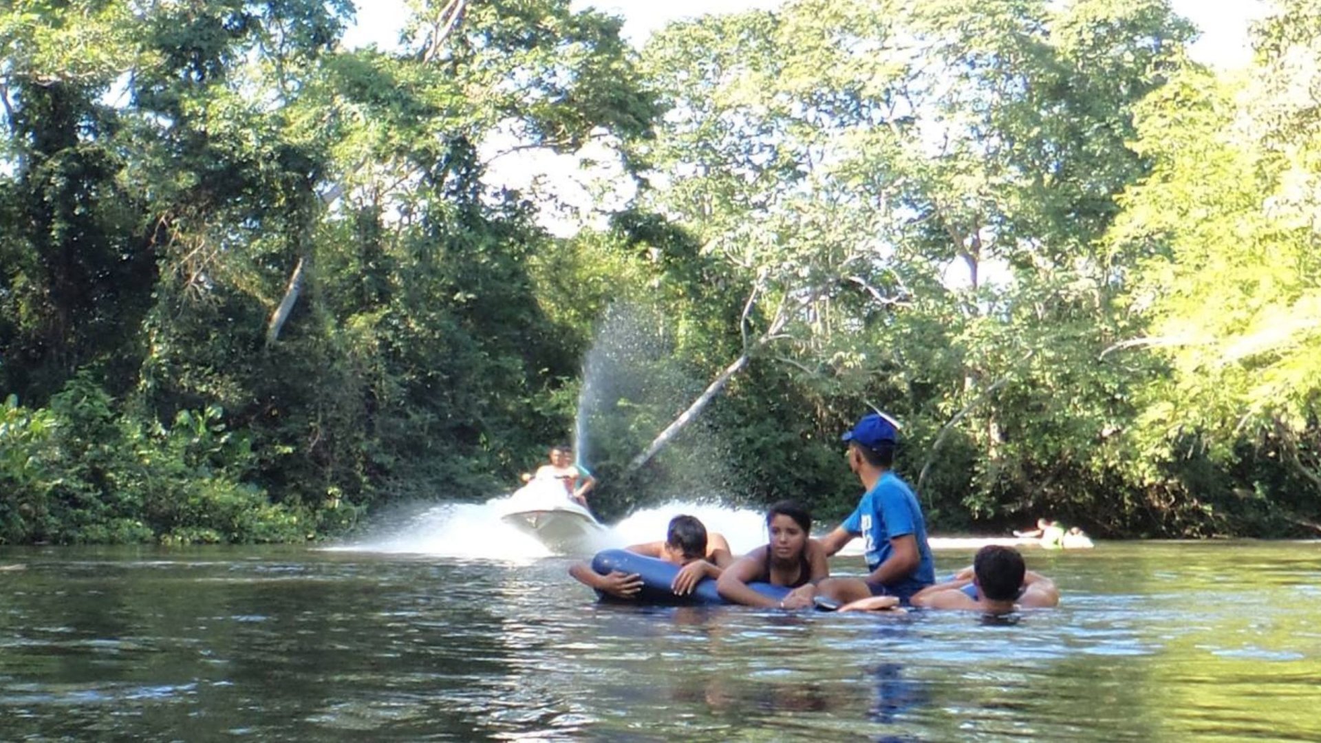 Justiça condena trio por morte de estudante com moto aquática