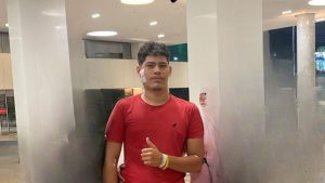 VÍDEO: Jovem baleado durante tentativa de assalto recebe alta