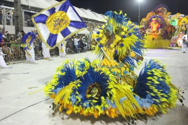 Carnaval 2026: Favela do Samba recebe sugestões de tema para enredo