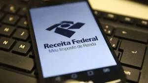 Receita libera consulta a quarto lote de restituição do IR