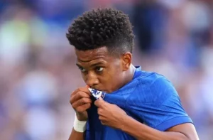 Estêvão é destaque entre jovens promessas do futebol mundial