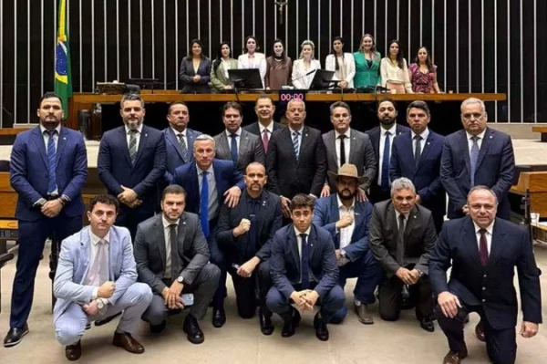 Ocupação do plenário: deputados podem ser suspensos pela Câmara