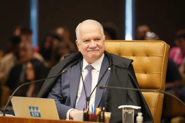 Ministro Edson Fachin é eleito próximo presidente do STF