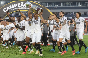 Botafogo é indicado a melhor clube do mundo no prêmio Bola de Ouro