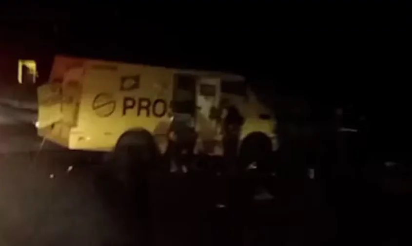 ÁUDIO: Suspeitos de explodir carro-forte morrem em confronto