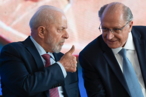 Lula e Alckmin se reúnem nesta segunda para finalizar plano