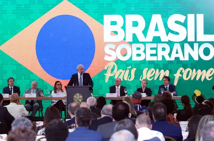 Lula diz que vai convidar Trump para a COP30