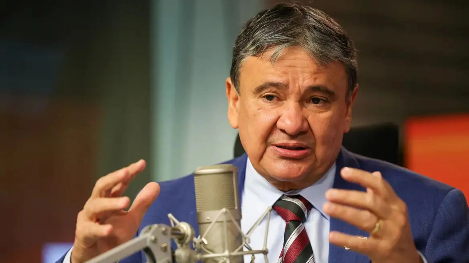 Produtos brasileiros afetados por tarifaço vão virar merenda escolar