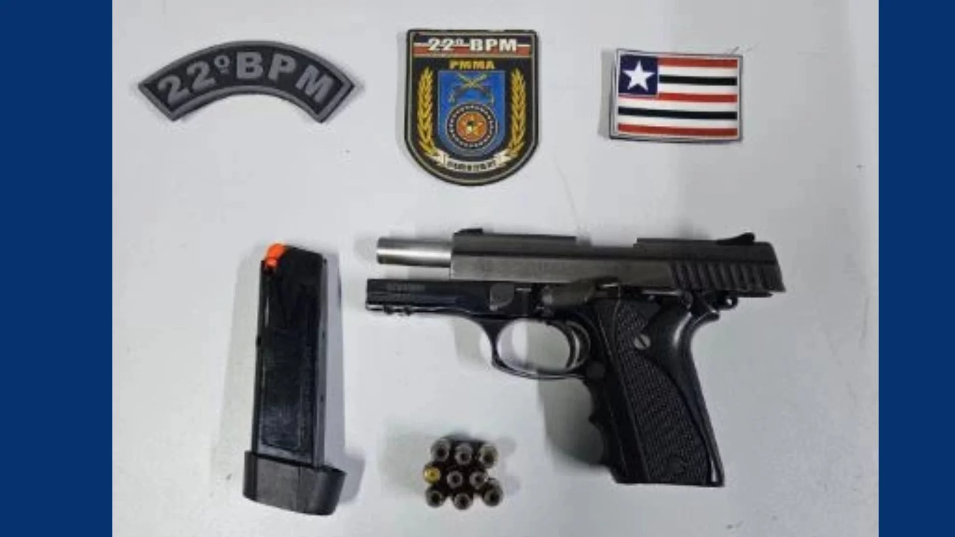 ÁUDIO: Pistola é encontrada em gancho dentro de provador de loja