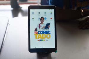 Brandão rebate críticas sobre compra de tablets a estudantes