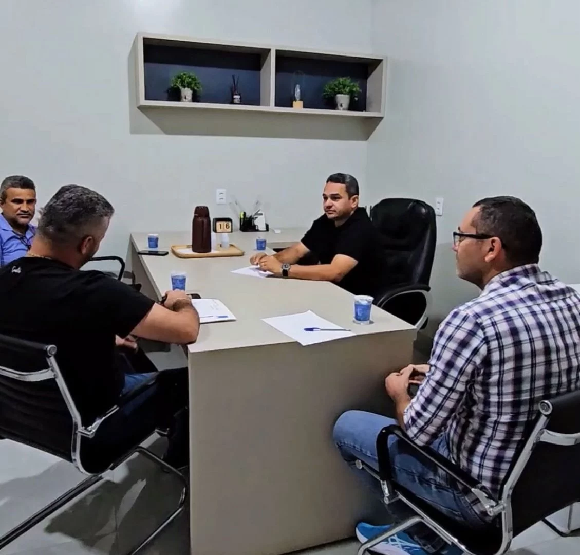 Prefeito Tony Brandão se reúne com secretariado para alinhar ações da gestão municipal