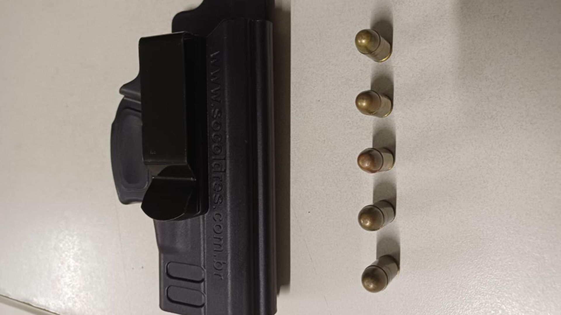 Trio é preso com munições na BR-135