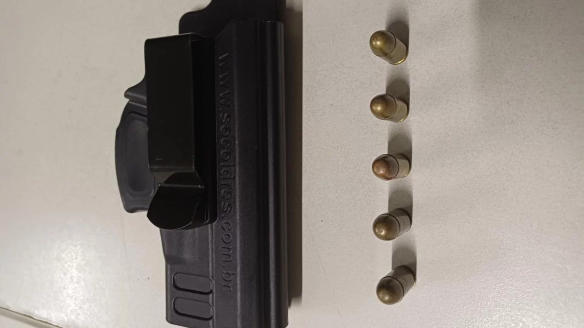 Trio é preso com munições na BR-135