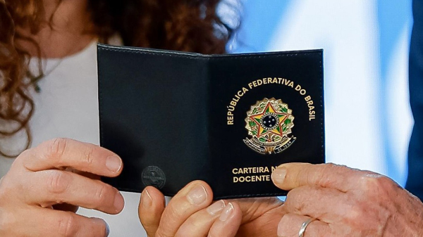 Carteira Nacional Docente é lançada no Planalto