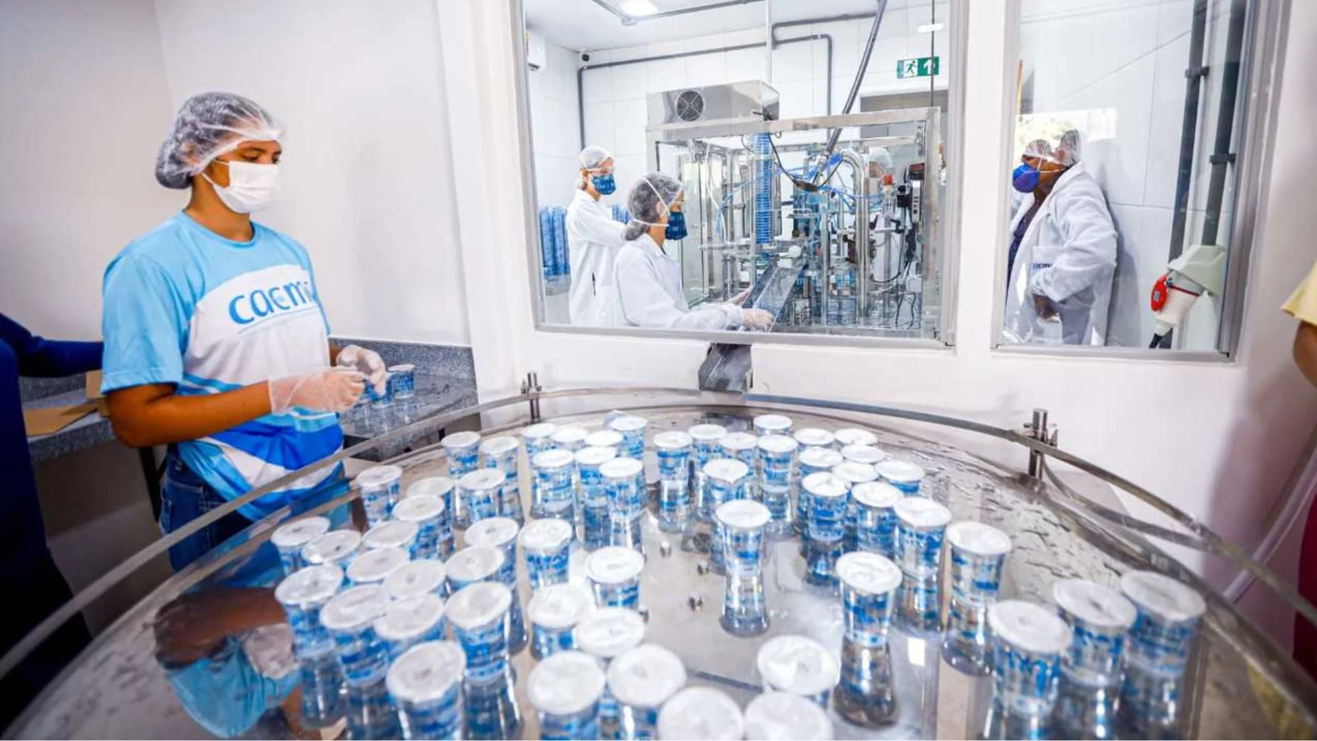 VÍDEO: Projeto vai distribuir água potável em grandes eventos