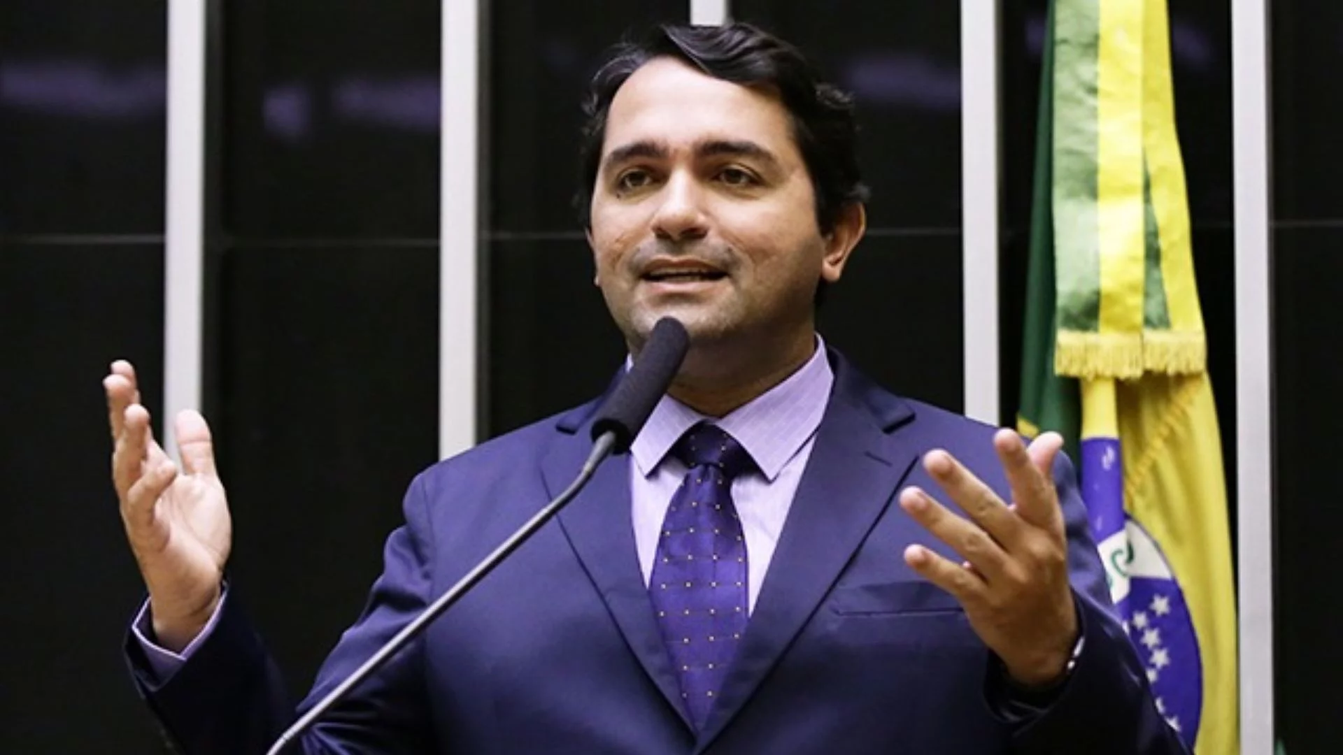 TCU investiga deputado do MA por empregar a sogra na Câmara