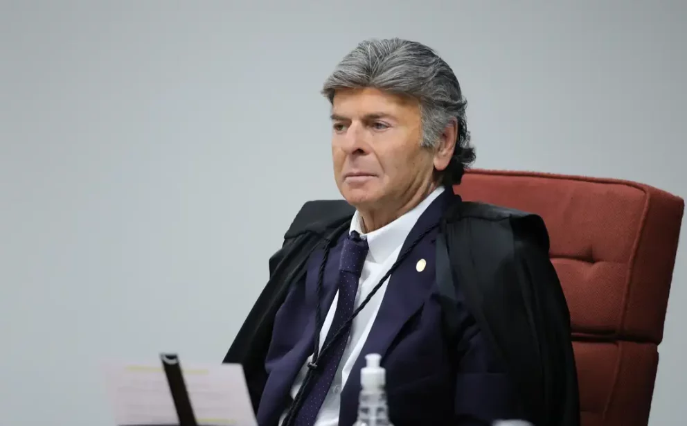 Fux é o terceiro a votar em nova sessão de julgamento de Bolsonaro
