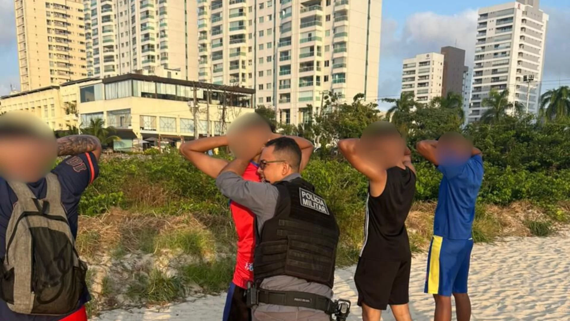 PM prende seis suspeitos de roubos na orla marítima de São Luís