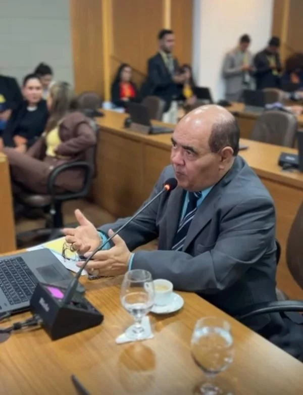 Câmara aprova projetos de Astro de Ogum para frear abusos em fiscalizações