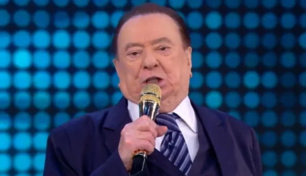 Raul Gil trata diverticulite em hospital de SP