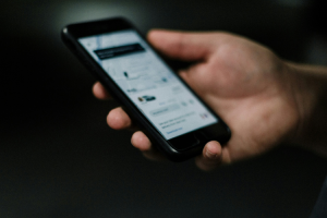 PGR é contra vínculo entre motoristas e apps