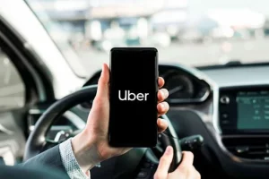 Uber impõe novas exigências para veículos
