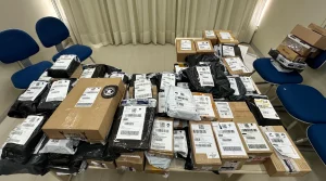 Pacotes irregulares são apreendidos no Maranhão