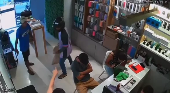 VÍDEO: Criminosos assaltam loja de celulares em Pedreiras
