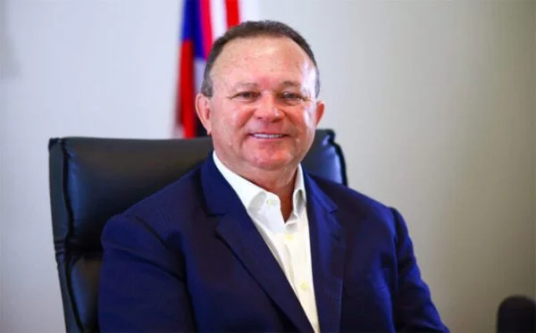 Governador denuncia tentativa de chantagem e de manipulação