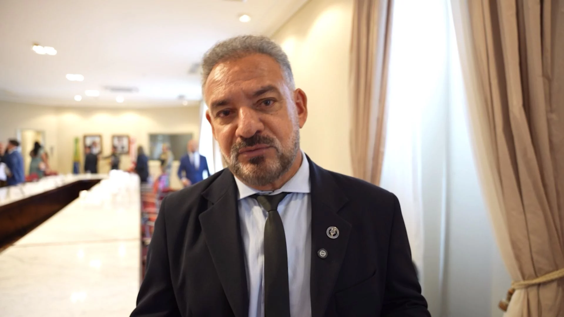 VÍDEO: “Não fiquem repostando fake news”, diz desembargador sobre violência