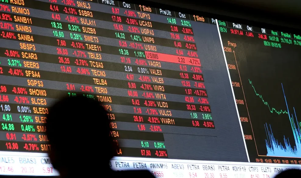 Bolsa bate recorde e dólar cai após reunião entre Lula e Trump