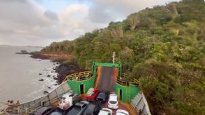 VÍDEO: Ferryboat encalha com mais de 130 passageiros a bordo