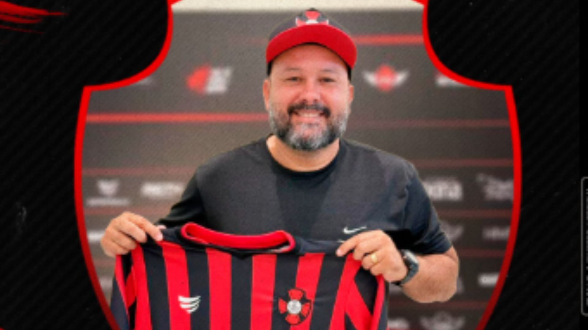 Moto inicia a montagem da equipe para 2026