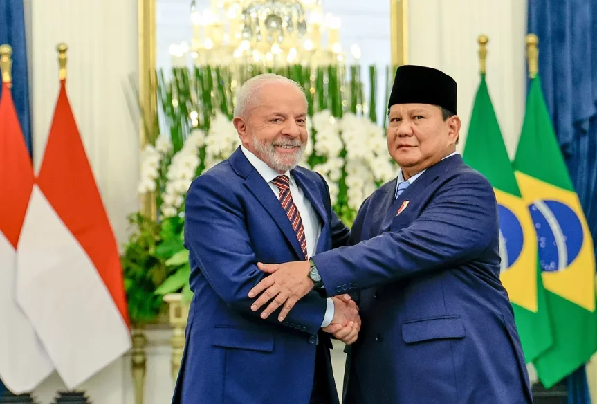 Lula diz que vai disputar 4º mandato em 2026