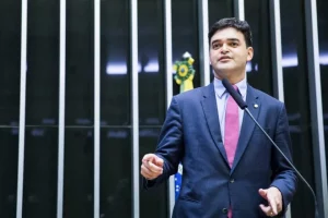 Lei pode vetar taxa sobre bagagem de mão