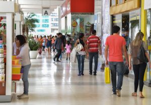Comércio vai funcionar no feriado de 12 de outubro na Grande São Luís