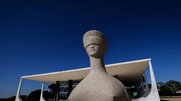 Revisão da vida toda perde por 8 a 2