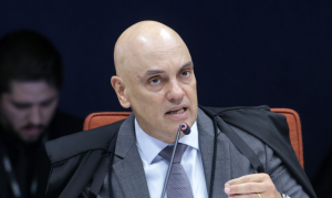 Moraes diz que militares não serão interrogados de farda pelo STF