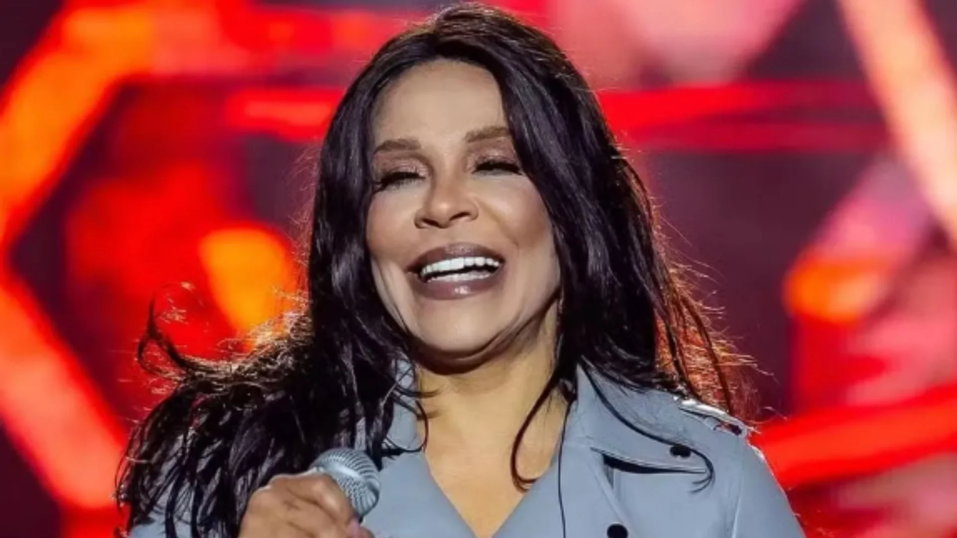 Fãs do Calcinha Preta reagem ao anúncio da saída de Silvânia Aquino