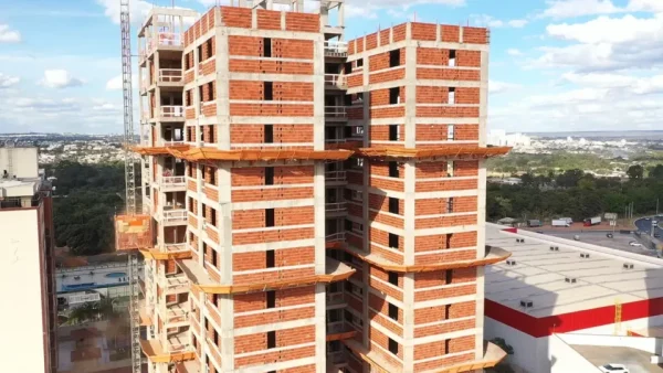 Fraude em contratos de imóveis na planta